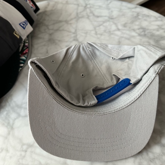 Superman hat - Picture 2 of 3